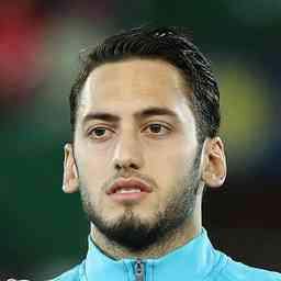 半场战报：沃尔夫斯堡2-0柏林联合，阿穆拉1射1传，维默尔破门