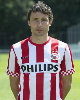 这队已经练到形成肌肉记忆了