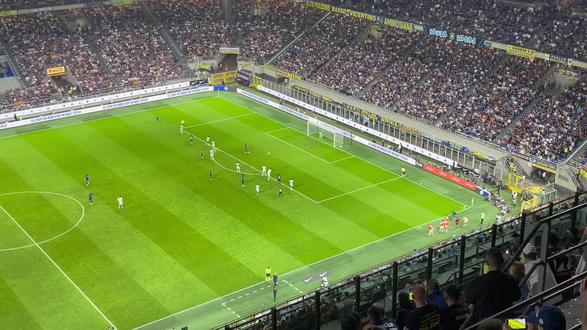 友所揭发 友所揭发